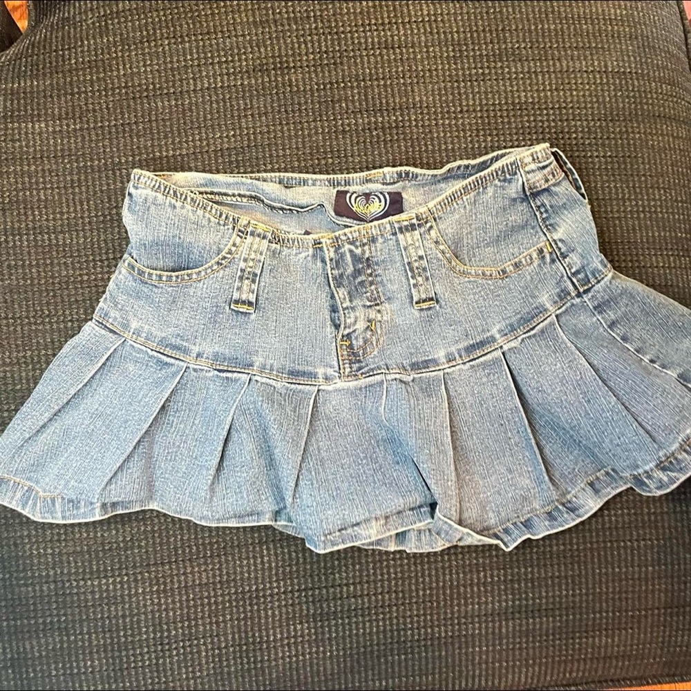 𝐀𝐍𝐆𝐄𝐋𝐒 𝐘𝟐𝐊 𝐃𝐄𝐍𝐈𝐌 𝐏𝐋𝐄𝐀𝐓𝐄𝐃 𝐉𝐄𝐀𝐍 𝐌𝐈𝐍𝐈 𝐒𝐊𝐈𝐑𝐓